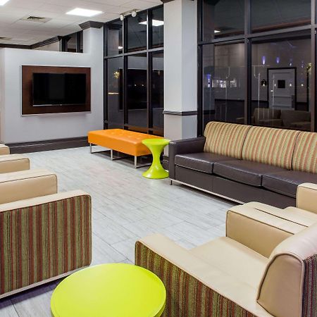 Days Inn & Suites By Wyndham Orlando Airport Exterior foto